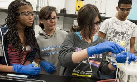 Educational Summer Camps Offered for Deaf and Hearing Loss Teens